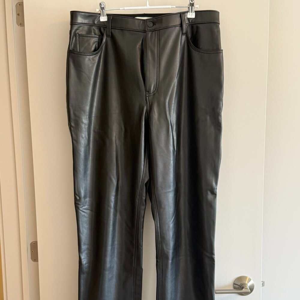 Abercrombie Black Vegan Leather Ultra High Rise 90s Straight Leg Pants